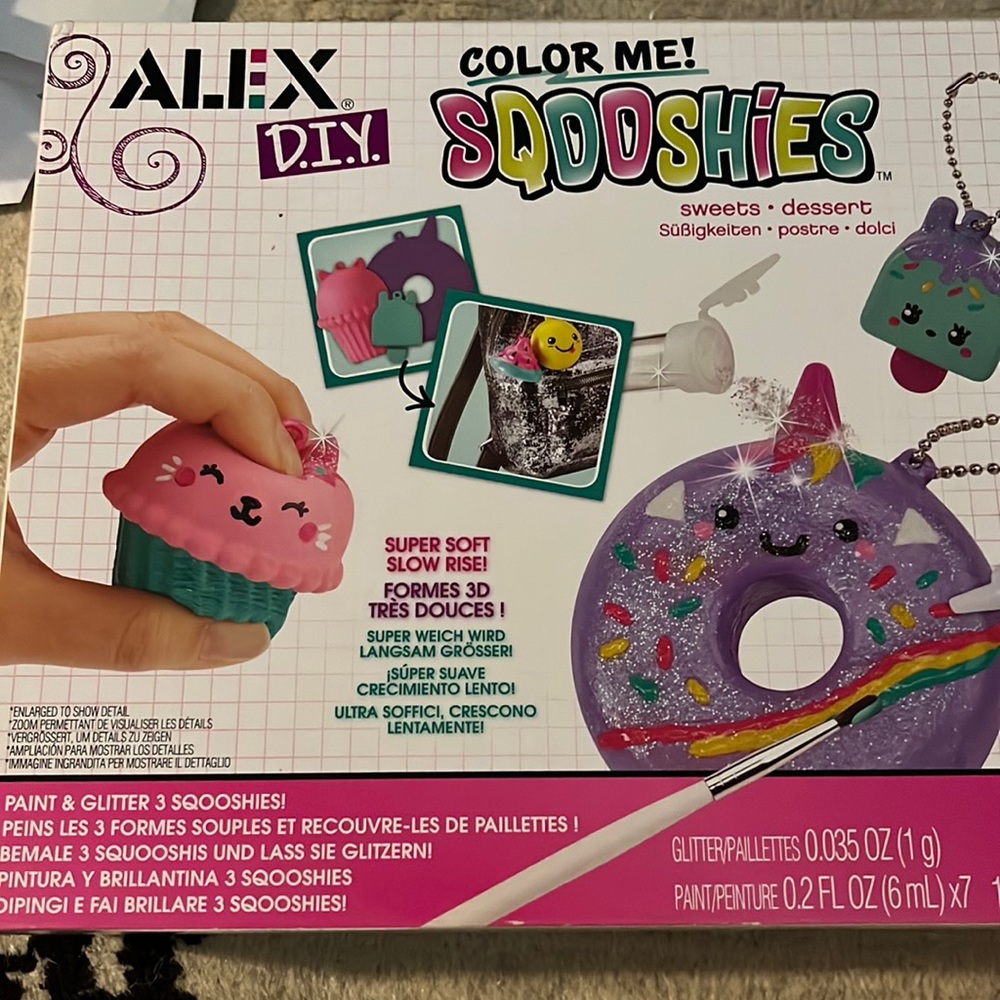 Alex D.I.Y. Color me Sqooshies, New.